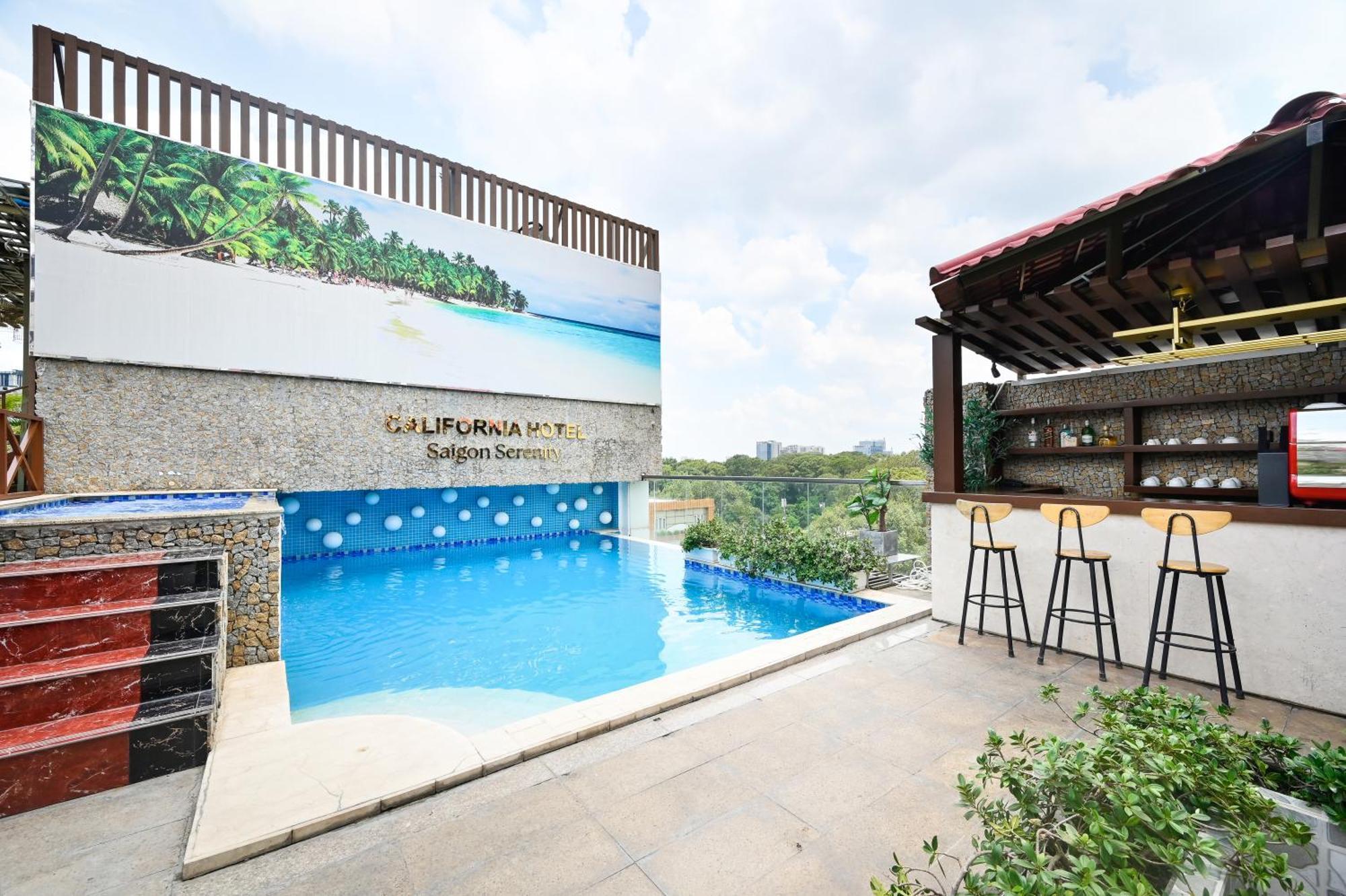 California Saigon Hotel & Rooftop Pool Ho Chi Minh Zewnętrze zdjęcie
